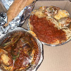 Primos Pizza - Mussels in fra diavolo sauce and spaghetti with meatball parm