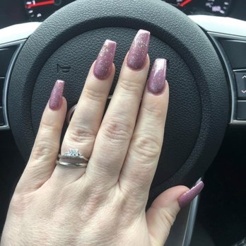 La Bella Nails - This is when you get the one good person. These looked amazing!  It's definitely a hit and miss. - Nail Salons Near Me - Wilmington, Delaware