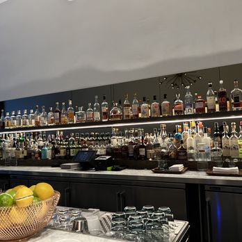 Commis - New American Near Me - Oakland, California