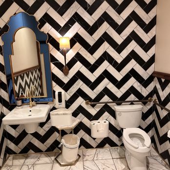 Catelli's - Bathroom fit for a queen - New American Near Me - Geyserville, California Catelli's - Bathroom fit for a queen - New American Near Me - Geyserville, California