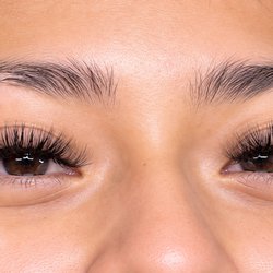 Cute lash studio