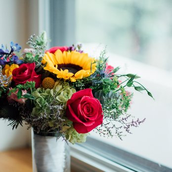 Lopez The Florist - Bride's Bouquet - Florists Near Me - Dorchester, Massachusetts