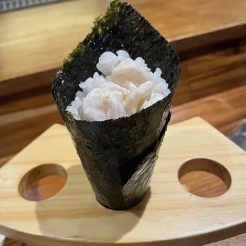 Ocean Code Handroll Bar - Scallop Roll - Japanese Near Me - Carle Place, New York