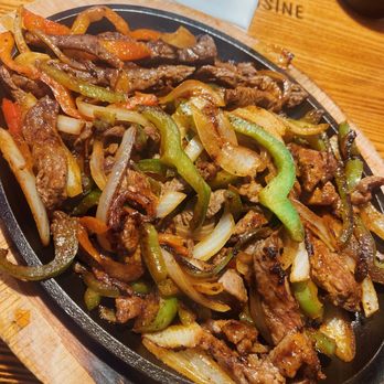 Mezcal - Fajita dinner-steak - Mexican Near Me - Newport News, Virginia