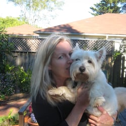 Marin Walkies - Daisy loves to be loved!