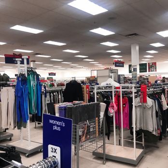 Marshalls - Interior - Department Stores Near Me - Temecula, California