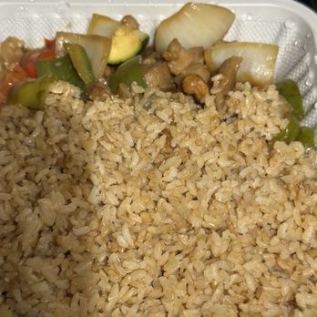 Best Wok - Chicken with Cashew Nuts - Chinese Near Me - Bellevue, Washington