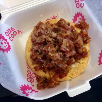 One Hot Cookie -Youngstown - Maple Bacon Cookie - Bakeries Near Me - Youngstown, Ohio