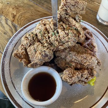 Café Etoile - Fried Chicken and Croffle - French Near Me - Berkeley, California