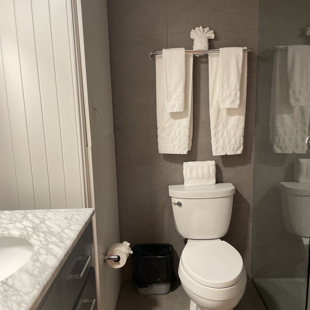 The Weekend - Hotels Near Me - Palm Springs, California The Weekend - Hotels Near Me - Palm Springs, California