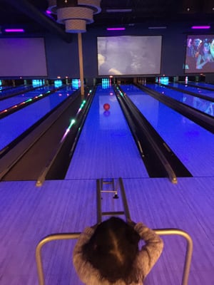 CW Lanes & Games by null