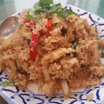 Thai Peppers - Basil fried rice w/chicken - Thai Near Me - Alexandria, Virginia Thai Peppers - Basil fried rice w/chicken - Thai Near Me - Alexandria, Virginia