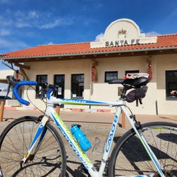 Routes Bicycle Rentals & Tours - Bike rented