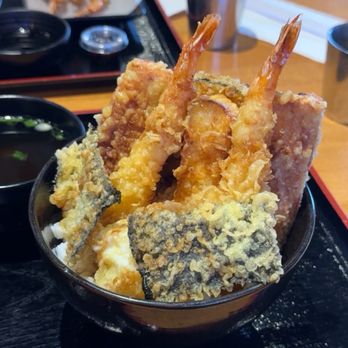 HIRO Ramen & Udon - Deluxe tendon - Ramen Near Me - Buena Park, California HIRO Ramen & Udon - Deluxe tendon - Ramen Near Me - Buena Park, California
