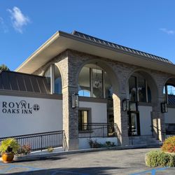 Royal Oaks Inn - Royal Oaks Inn - Assisted Living and Memory Care