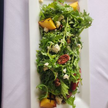 Le Souffle - Grilled nectarine salad - French Near Me - Carmel-by-the-Sea, California Le Souffle - Grilled nectarine salad - French Near Me - Carmel-by-the-Sea, California