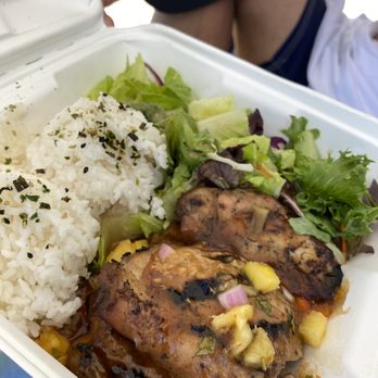 Barefoot Beach Cafe - Hawaiian bbq chicken plate - Breakfast & Brunch Near Me - Honolulu, Hawaii Barefoot Beach Cafe - Hawaiian bbq chicken plate - Breakfast & Brunch Near Me - Honolulu, Hawaii