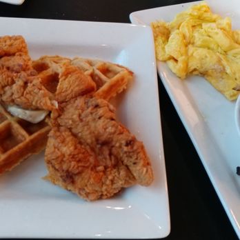 24 Diner - Chicken was soo dry and tasteless. - Diners Near Me - Austin, Texas