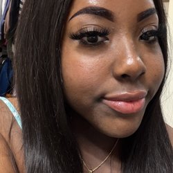 Lush Nail Bar - Eyebrow tint by Anna