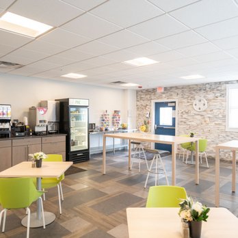 Pine Tree Recovery Center - 24/7 Snack Bar - Rehabilitation Center Near Me - Portland, Maine Pine Tree Recovery Center - 24/7 Snack Bar - Rehabilitation Center Near Me - Portland, Maine