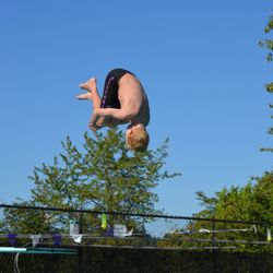 Phantom Lake Bath & Tennis Club - Dive team practice