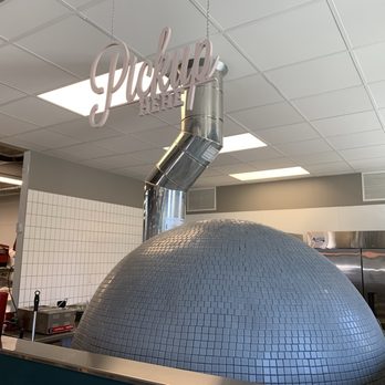 Mana Brewing - Brick oven for pizza - Brewpubs Near Me - Shakopee, Minnesota