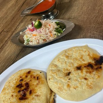 El Cuscatleco restaurant - Salvadoran Near Me - Bakersfield, California El Cuscatleco restaurant - Salvadoran Near Me - Bakersfield, California