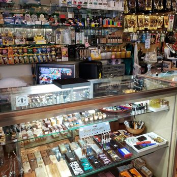 Glass Roots - Rolling papers. Wooden pipes. One hitters. - Tobacco Shops Near Me - Honolulu, Hawaii Glass Roots - Rolling papers. Wooden pipes. One hitters. - Tobacco Shops Near Me - Honolulu, Hawaii