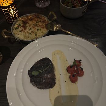 Gordon Ramsay Hell's Kitchen - 8oz filet mignon and macaroni and cheese - New American Near Me - Miami, Florida