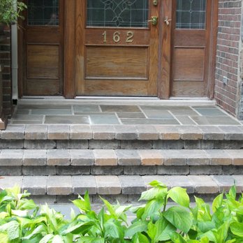 Michigan Brickscape - the steps leading up to the front door - General Contractors Near Me - Rochester Hills, Michigan Michigan Brickscape - the steps leading up to the front door - General Contractors Near Me - Rochester Hills, Michigan