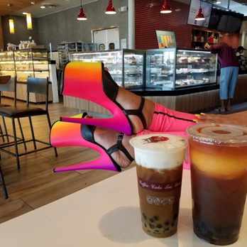 85°C Bakery Cafe-Richardson - She's rainbow friendly - Bakeries Near Me - Richardson, Texas 85°C Bakery Cafe-Richardson - She's rainbow friendly - Bakeries Near Me - Richardson, Texas
