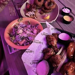 Loggerhead's Beach Grill - The grub