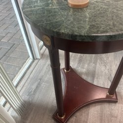 What is this... an end table from a 1990's conference room???