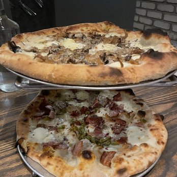 Old Town Tap - Mushroom top, pork padron bottom - Pizza Near Me - Truckee, California