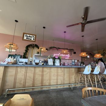 Vibe Cafe - Cafes Near Me - Hilo, Hawaii