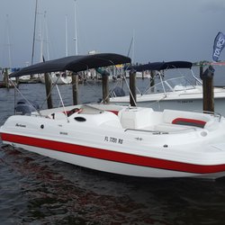 Waves Boat & Social Club