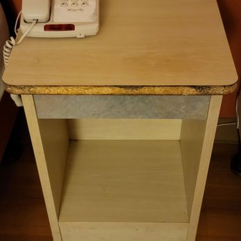 Motel 6 Schiller Park, IL - SA - The night stand - Hotels Near Me - Schiller Park, Illinois