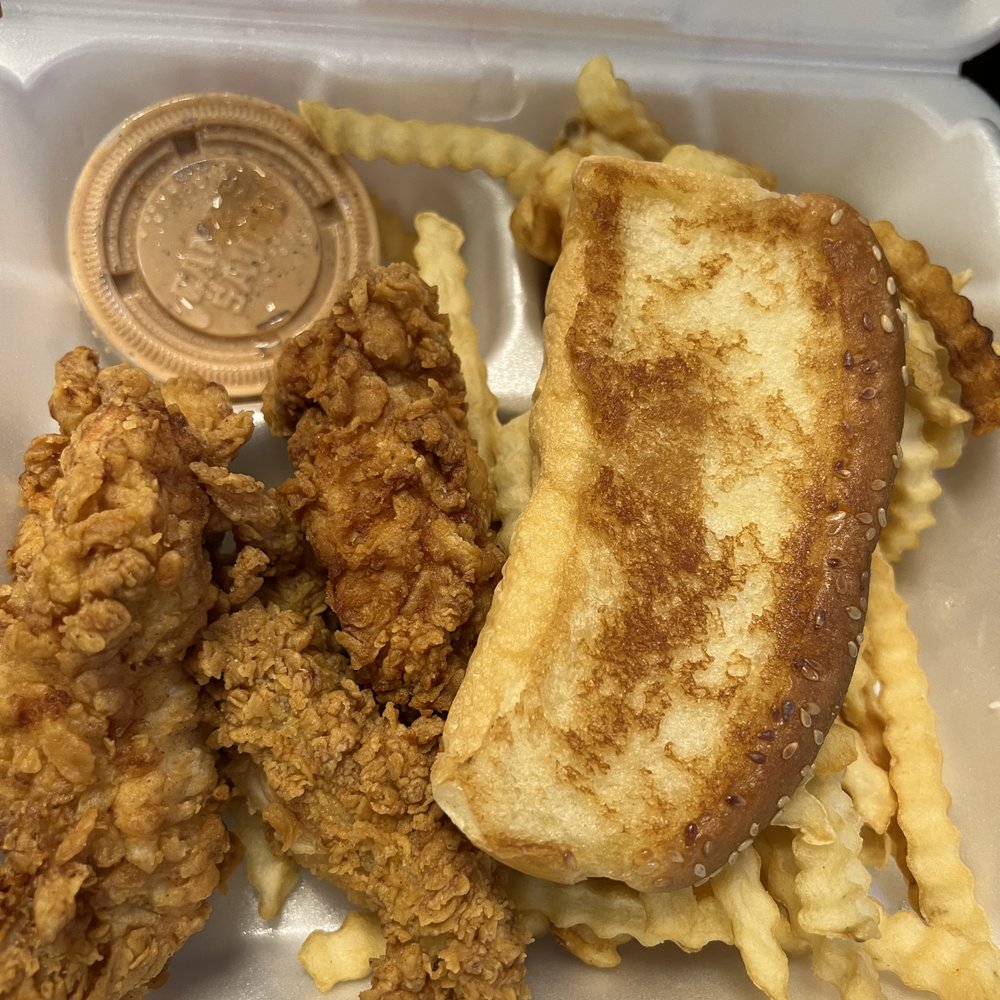 Raising Cane's Chicken Fingers - Fast Food Near Me - Mesa, Arizona Raising Cane's Chicken Fingers - Fast Food Near Me - Mesa, Arizona