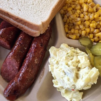 Vic's Bar-B-Que - Sausage and stuff - Barbeque Near Me - Austin, Texas