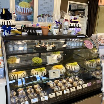 Nothing Bundt Cakes - Bundt Cakes Display case - Bakeries Near Me - Fort Myers, Florida Nothing Bundt Cakes - Bundt Cakes Display case - Bakeries Near Me - Fort Myers, Florida