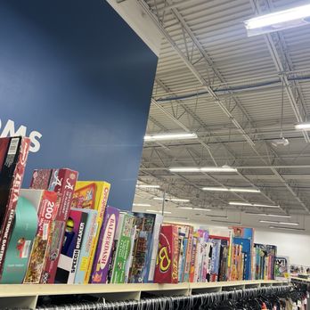 Goodwill Thrift Store & Donation Center - Briargrove - Thrift Stores Near Me - Houston, Texas Goodwill Thrift Store & Donation Center - Briargrove - Thrift Stores Near Me - Houston, Texas