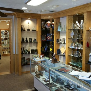 Center Trophy - Trophy Shops Near Me - Omaha, Nebraska Center Trophy - Trophy Shops Near Me - Omaha, Nebraska