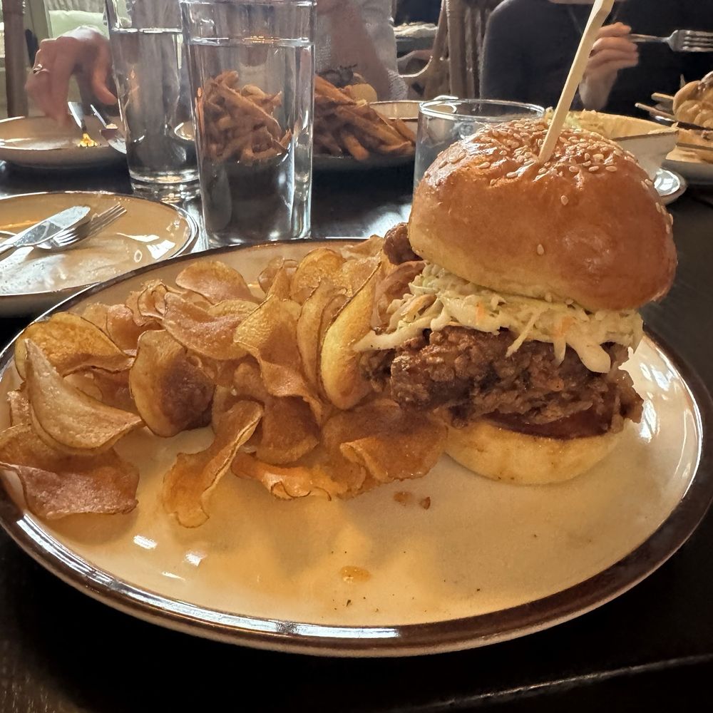 Fried chicken sandwich! Fried chicken sandwich!
