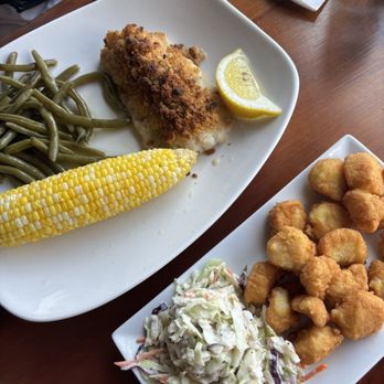 The Fish Shack Restaurant - Fried scallops and baked haddock - Seafood Near Me - Rockport, Massachusetts