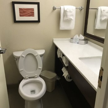 Comfort Inn & Suites - Hotels Near Me - Staunton, Virginia