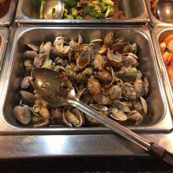 Hong Kong Buffet - Old dirty clams in top of the "fresh" ones - Chinese Near Me - Chicago, Illinois Hong Kong Buffet - Old dirty clams in top of the "fresh" ones - Chinese Near Me - Chicago, Illinois