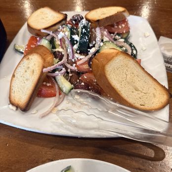 Giuseppe's Pizzeria - Greek salad - Pizza Near Me - Montrose, California