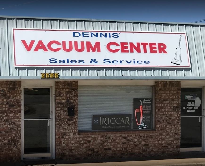 DENNIS’ VACUUM CENTER Updated October 2024 2585 N College Ave, Fayetteville, Arkansas