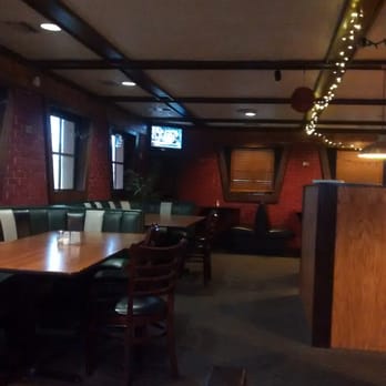 Giovanni's Pizza - Inside decor - Pizza Near Me - Barboursville, West Virginia