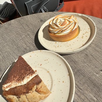 Simply Coffie - Chocolate truffle and Lemon tart - Coffee & Tea Near Me - Houston, Texas Simply Coffie - Chocolate truffle and Lemon tart - Coffee & Tea Near Me - Houston, Texas